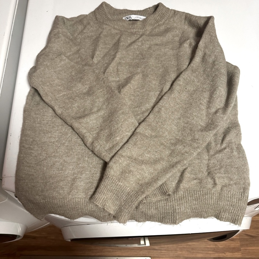 Zara Wool blend knit sweater